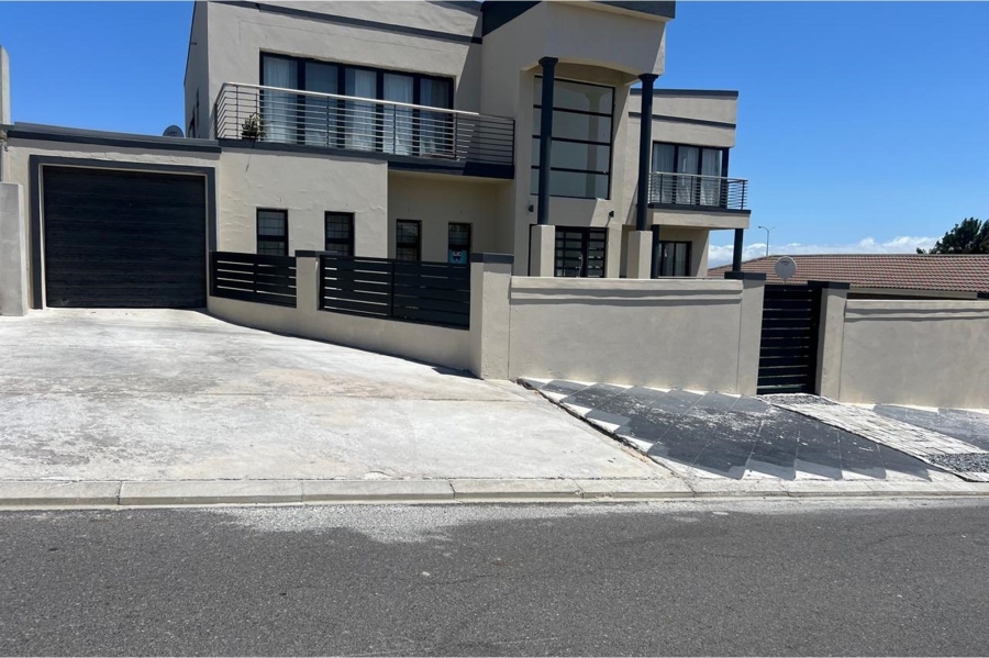 5 Bedroom Property for Sale in Haasendal Western Cape